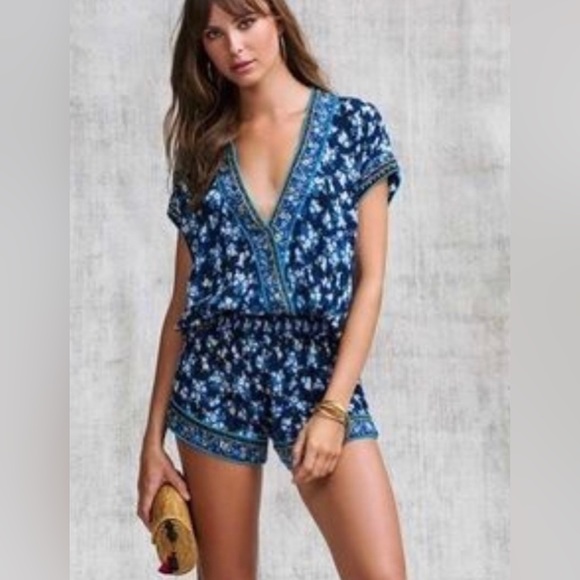 Poupette St Barth Romper, size Medium - Picture 2 of 11